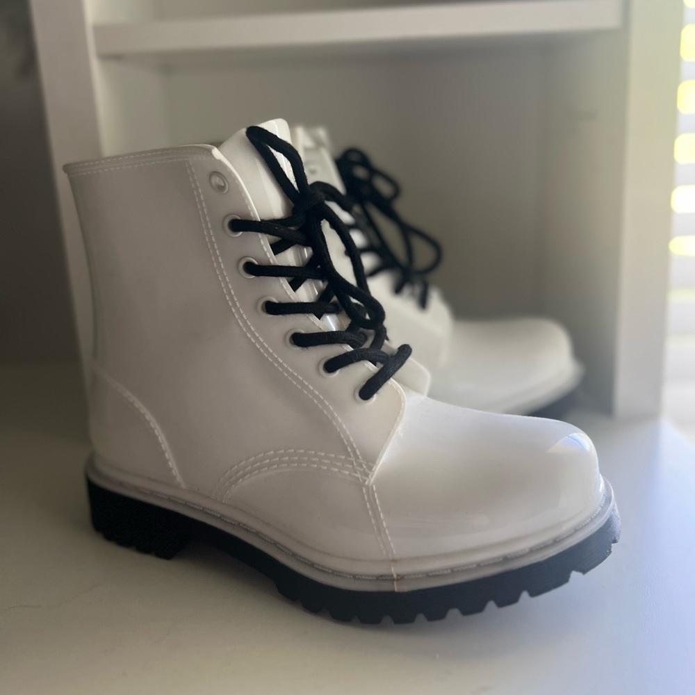 White Combat Boot Size 7
